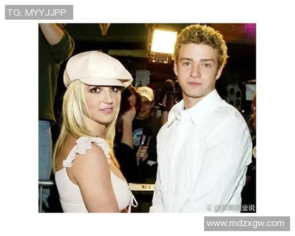 布兰妮与足球明星的浪漫故事揭秘及其背后的情感纠葛